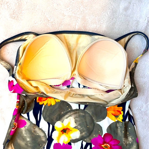 Gottex Floral Tankini Swimsuit - Picture 3 of 7